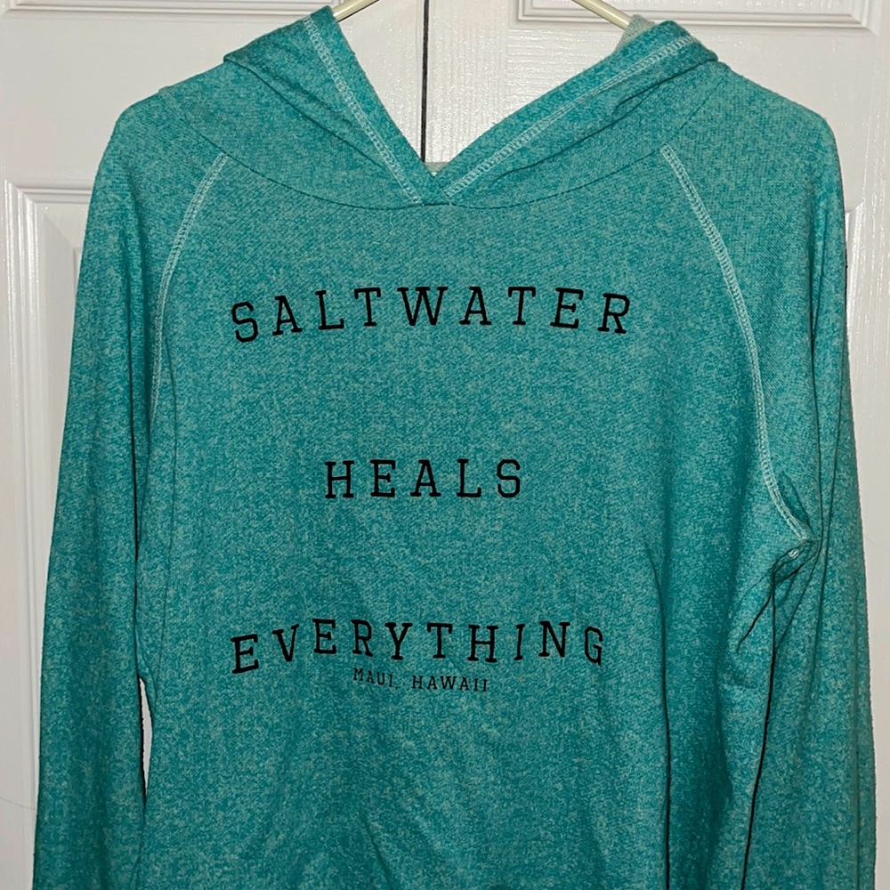 Long sleeve thin pullover